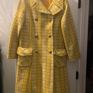 Vintage coat ! Great style !